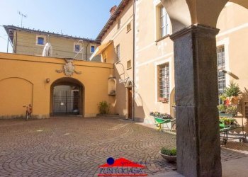 Two-room apartment Via Umberto I, 81, Busca - photo 1