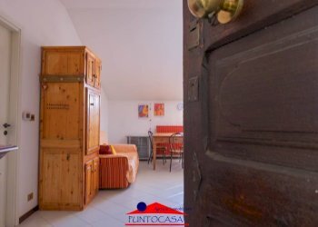 Two-room apartment Via Umberto I, 81, Busca - photo 4
