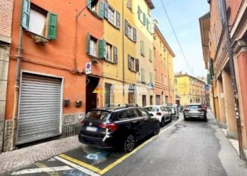 Magazzino VIA CASTIGLIONE AD.ZE, Bologna - foto 9