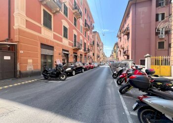 Trilocale Genova (zona San Fruttuoso) - foto 22