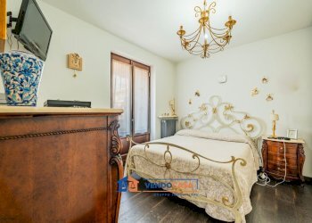 Three-room apartment Sant'Albano Stura - photo 9
