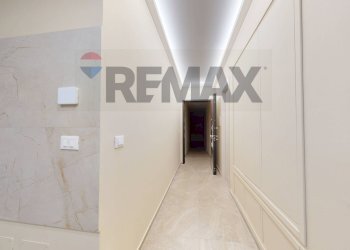 Hall / corridoio - Three-room apartment vai gregorio ugdulena
 
7, Palermo - photo 12