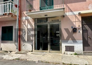 Edificio all\'aperto - Locale Commerciale Via Sacra
 
26, Palermo - foto 5