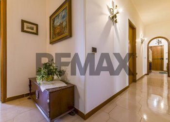 Hall / corridoio - Apartment Fondo Cangemi
 
6, Monreale - photo 14