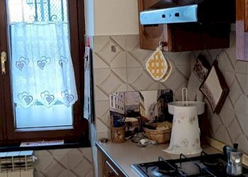 Cucina - Semi-detached house Via Piè di Rosso
 
70, Davagna - photo 21