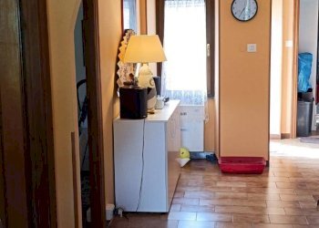 Hall / corridoio - Semi-detached house Via Piè di Rosso
 
70, Davagna - photo 60