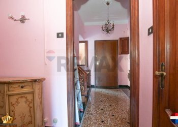 Hall / corridoio - Apartment Via Molassana
 
38A, Genova - photo 6