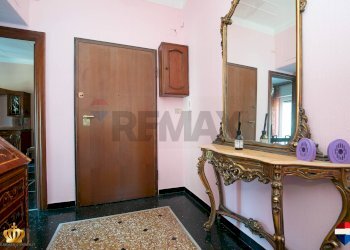 Hall / corridoio - Apartment Via Molassana
 
38A, Genova - photo 46