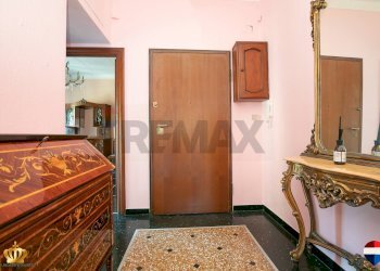 Hall / corridoio - Apartment Via Molassana
 
38A, Genova - photo 47