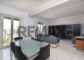 Sala da pranzo - Appartamento Via Giuseppe Sciuti
 
45, Acireale - foto 5