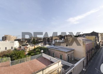 Edificio all\'aperto - Appartamento Via Giuseppe Sciuti
 
45, Acireale - foto 10