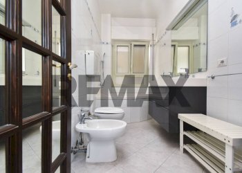 Bagno - Appartamento Via Giuseppe Sciuti
 
45, Acireale - foto 17