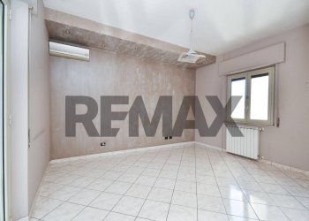 Stanza vuota - Appartamento Via Giuseppe Sciuti
 
45, Acireale - foto 19