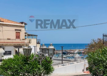Vista dell\'acqua - Casa indipendente Via Bastionello
 
10, Aci Castello - foto 1