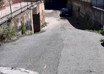 Edificio all\'aperto - One-room apartment Via Regione Siciliana
 
9, Mascalucia - photo 5