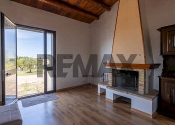 Soggiorno - Villa Contrada Bosco Di Mezzo
 
snc, Caltagirone - foto 22
