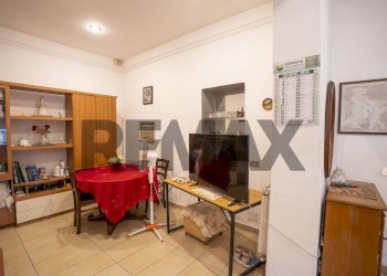 Sala da pranzo - Casa indipendente Via Delle Medaglie D'oro
 
7, Catania - foto 13