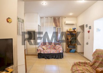 Soggiorno - Casa indipendente Via Delle Medaglie D'oro
 
7, Catania - foto 14