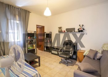 Soggiorno - Casa indipendente Via Delle Medaglie D'oro
 
7, Catania - foto 32