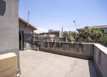 Terrazza - Casa indipendente Via Delle Medaglie D'oro
 
7, Catania - foto 46
