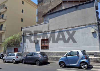 Edificio all\'aperto - Casa indipendente Via Delle Medaglie D'oro
 
7, Catania - foto 49