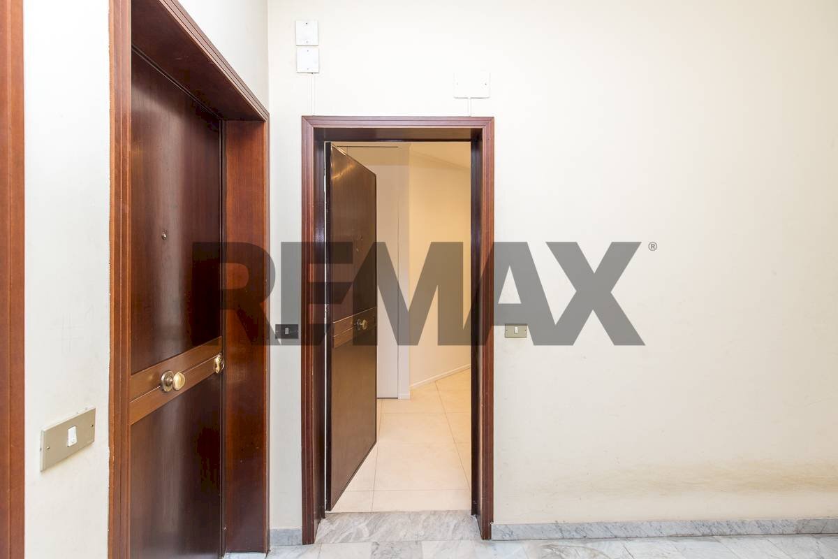 Pianerottolo - Two-room apartment Corso Delle Provincie
203, Catania - photo 2