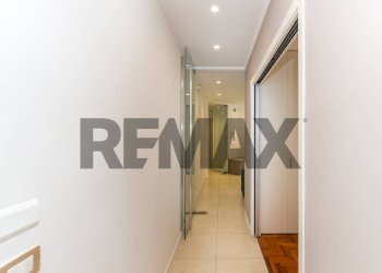 Corridoio - Two-room apartment Corso Delle Provincie
203, Catania - photo 9