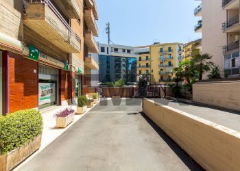 Edificio all\'aperto - Two-room apartment Corso Delle Provincie
203, Catania - photo 24