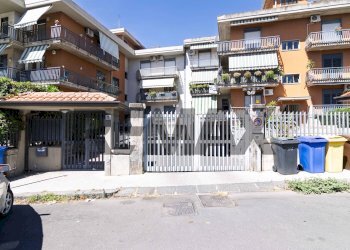 Edificio all\'aperto - Trilocale Via Salvatore Aldisio
 
12, Catania - foto 23