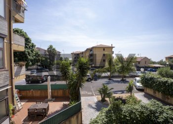 Edificio all\'aperto - Trilocale Via Pompeo Cisternazza
10, Mascalucia - foto 6