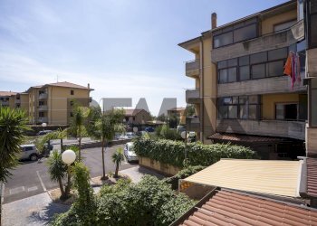 Edificio all\'aperto - Trilocale Via Pompeo Cisternazza
10, Mascalucia - foto 7