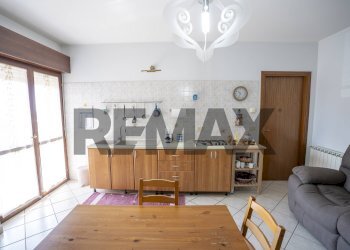 Cucina - Trilocale Via Pompeo Cisternazza
10, Mascalucia - foto 14