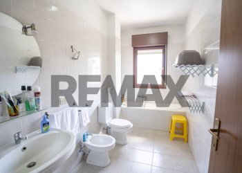 Bagno - Trilocale Via Pompeo Cisternazza
10, Mascalucia - foto 23