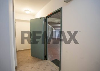 Hall / corridoio - Trilocale Via Pompeo Cisternazza
10, Mascalucia - foto 30
