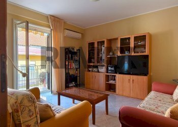 Soggiorno - Trilocale Via Vittorio Emanuele Orlando
 
46, Fiumefreddo di Sicilia - foto 1