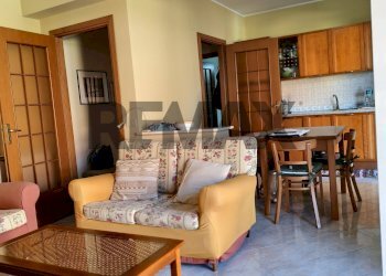 Sala da pranzo - Trilocale Via Vittorio Emanuele Orlando
 
46, Fiumefreddo di Sicilia - foto 2