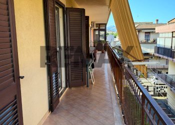 Balcone - Trilocale Via Vittorio Emanuele Orlando
 
46, Fiumefreddo di Sicilia - foto 4
