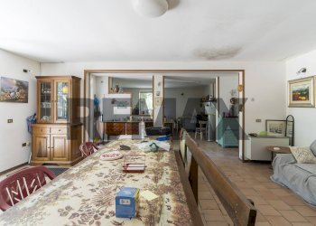 Sala da pranzo - Villa LOCALITA' BERTONI
 
SNC, Castiglione del Lago - foto 4