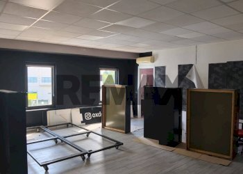 Stanza vuota - Capannone via torino
116, Givoletto - foto 12