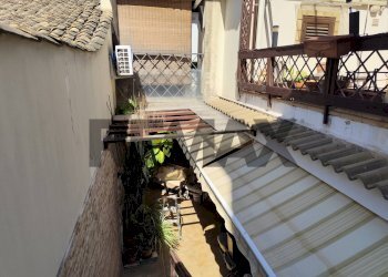 Terrazza - Quadrilocale via isonzo
 
40, Siracusa - foto 7