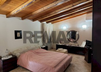 Camera / camera da letto - Quadrilocale via isonzo
 
40, Siracusa - foto 15