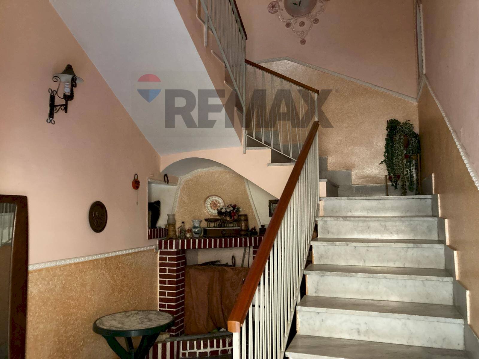 Scale - Appartamento Via Antonio d'auria
 
182, Sant'Anastasia - foto 2