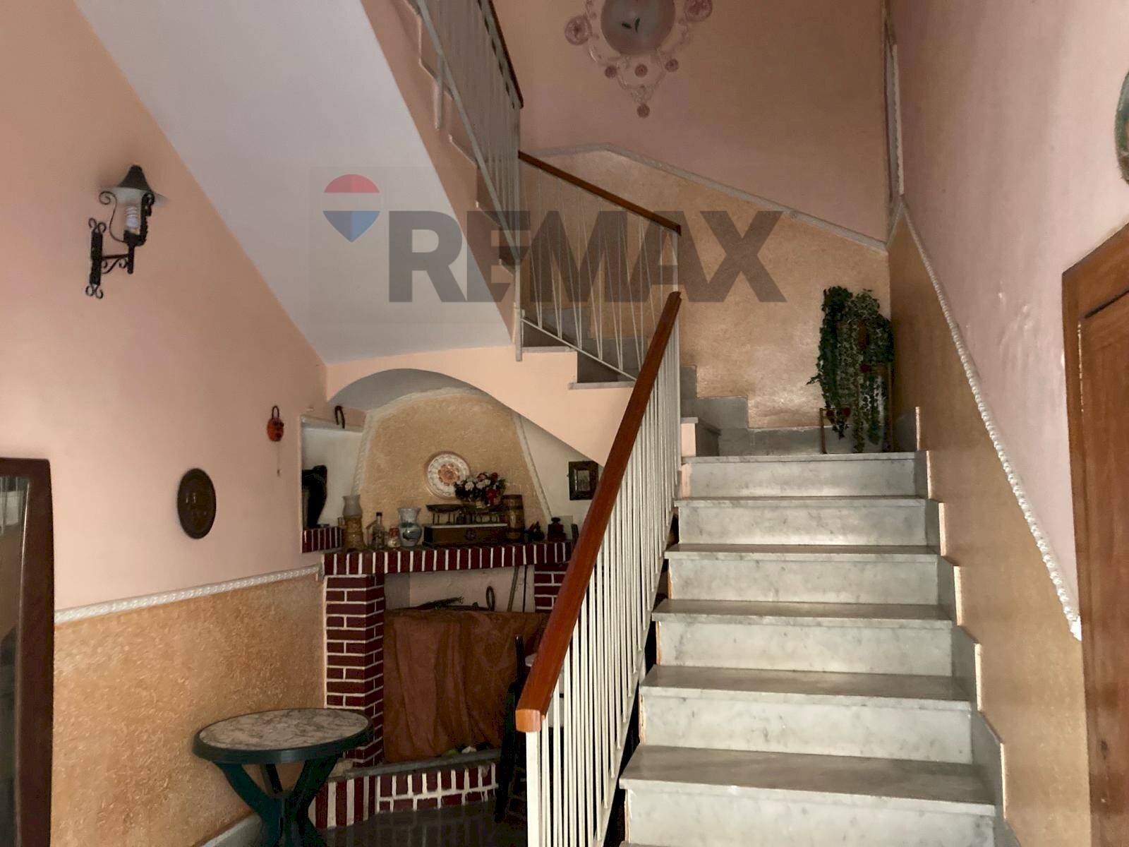 Scale - Appartamento Via Antonio d'auria
 
182, Sant'Anastasia - foto 3