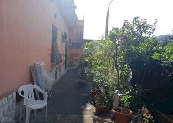 Balcone - Semi-detached house via Ponte Trave
 
89, San Felice a Cancello - photo 6