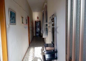 Hall / corridoio - Semi-detached house via Ponte Trave
 
89, San Felice a Cancello - photo 14