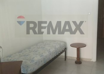 Camera / camera da letto - Quadrilocale via Caldieri
 
63, Napoli - foto 8