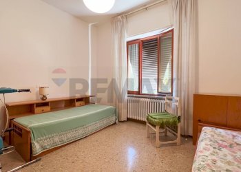 Camera / camera da letto - Casa indipendente Via Michelangelo
 
3, Osimo - foto 26