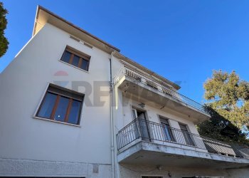 Edificio all\'aperto - Casa indipendente Via Michelangelo
 
3, Osimo - foto 38