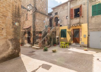 Edificio all\'aperto - Bilocale Via Montebello
16, Ischia di Castro - foto 3