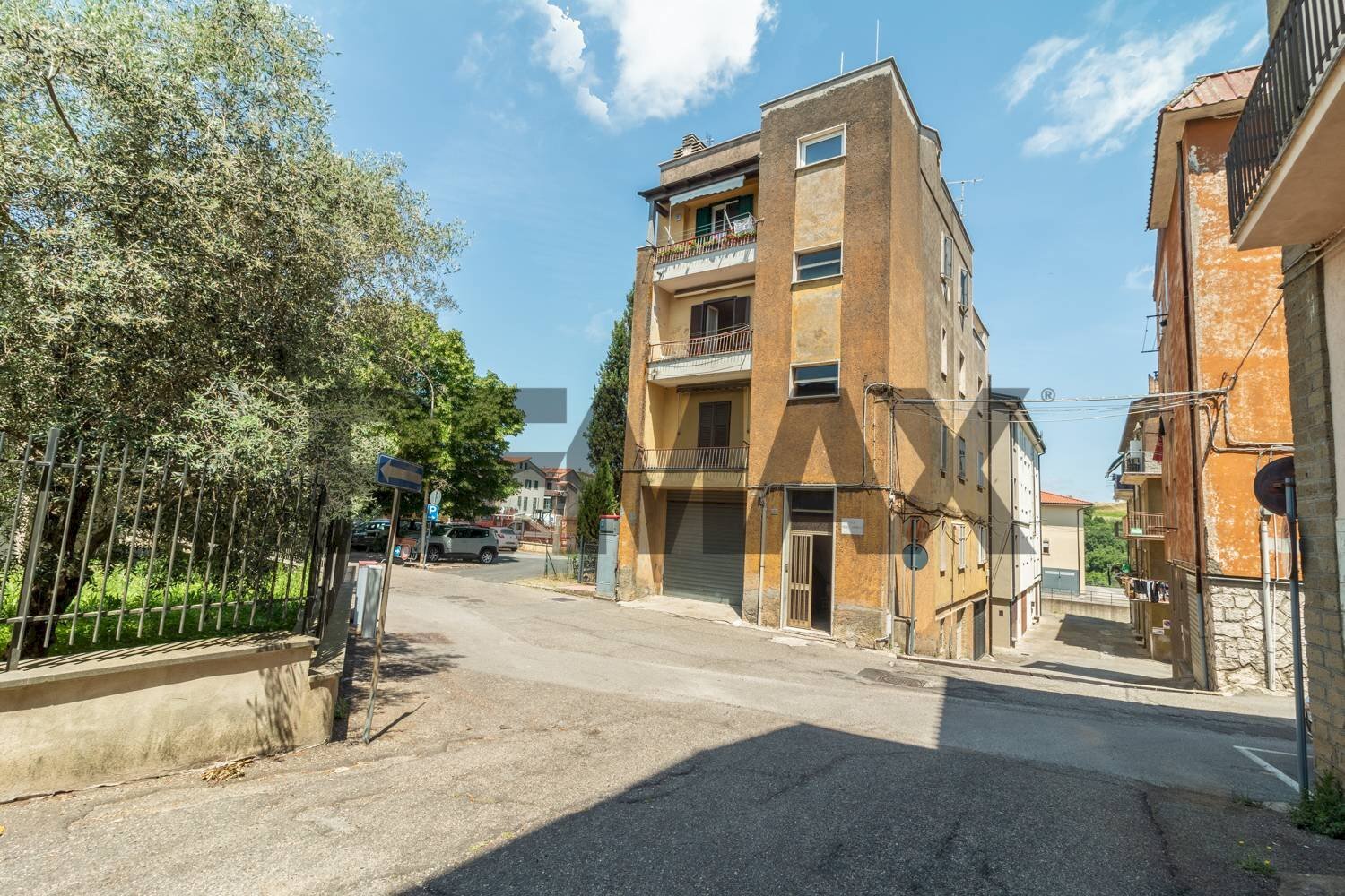 Edificio all\'aperto - Quadrilocale Via Peleo Caporossi
3, Ischia di Castro - foto 2